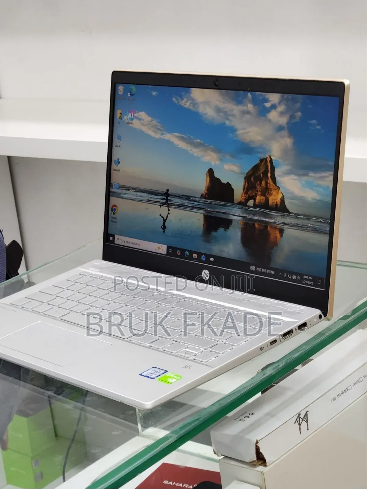 New Laptop HP Pavilion 14 8GB Intel Core i5 SSD 256GB