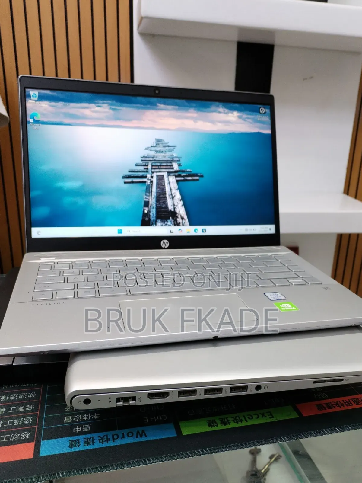 New Laptop HP Pavilion 14 8GB Intel Core i5 SSD 256GB
