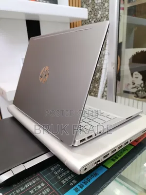 New Laptop HP Pavilion 14 8GB Intel Core i5 SSD 256GB