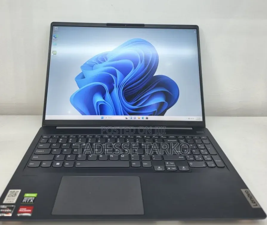 New Laptop Lenovo 16GB AMD Ryzen 7 SSD 512GB