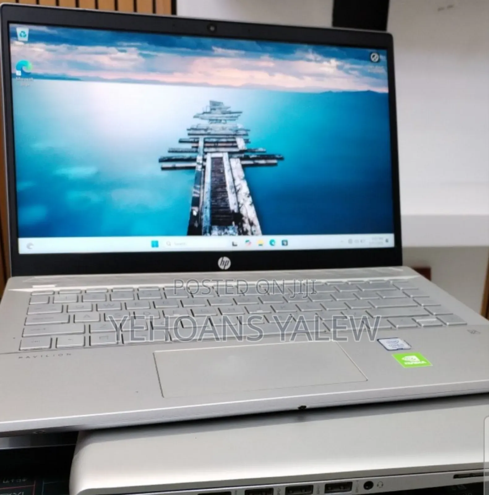 New Laptop HP Pavilion 14 8GB Intel Core i5 SSD 256GB