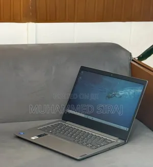 Laptop Lenovo Ideapad 3 16GB Intel Core 3 SSD 512GB
