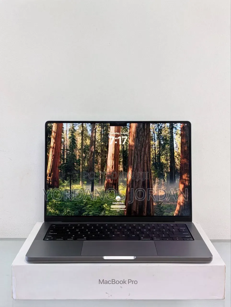New Laptop Apple MacBook Pro 2023 M2 16GB Apple M2 SSD 512GB