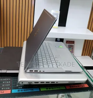 New Laptop HP Pavilion 14 8GB Intel Core i5 SSD 256GB
