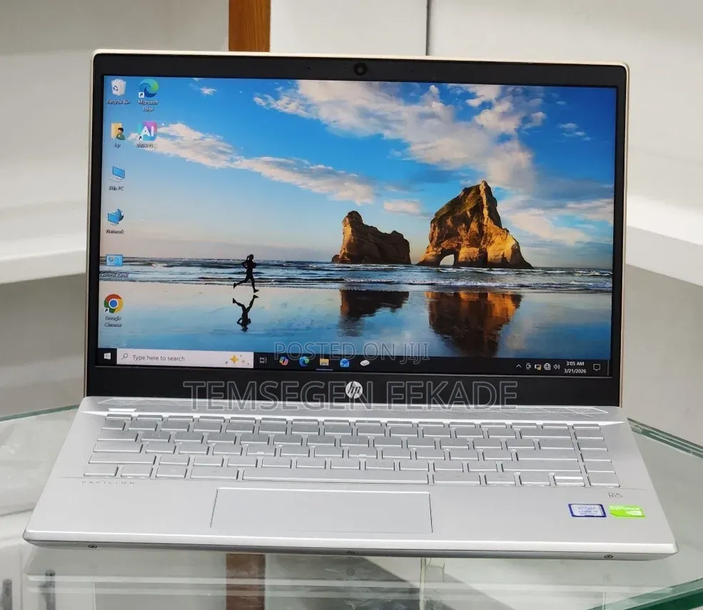 New Laptop HP Pavilion 14 8GB Intel Core i5 SSD 256GB