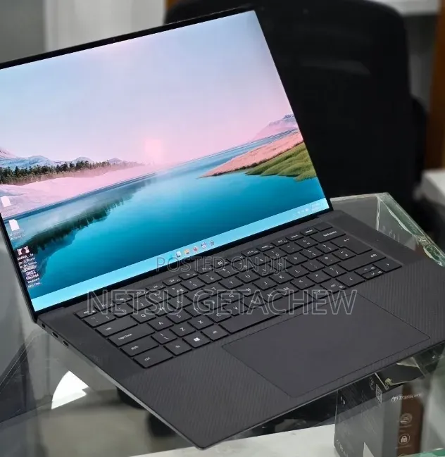 New Laptop Dell Precision 5550 16GB Intel Core i7 SSD 512GB