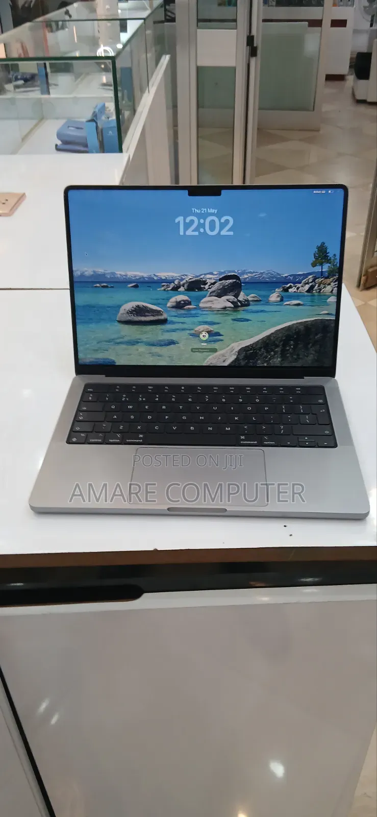 New Laptop Apple MacBook Pro M1 16GB Apple M1 Pro SSD 512GB