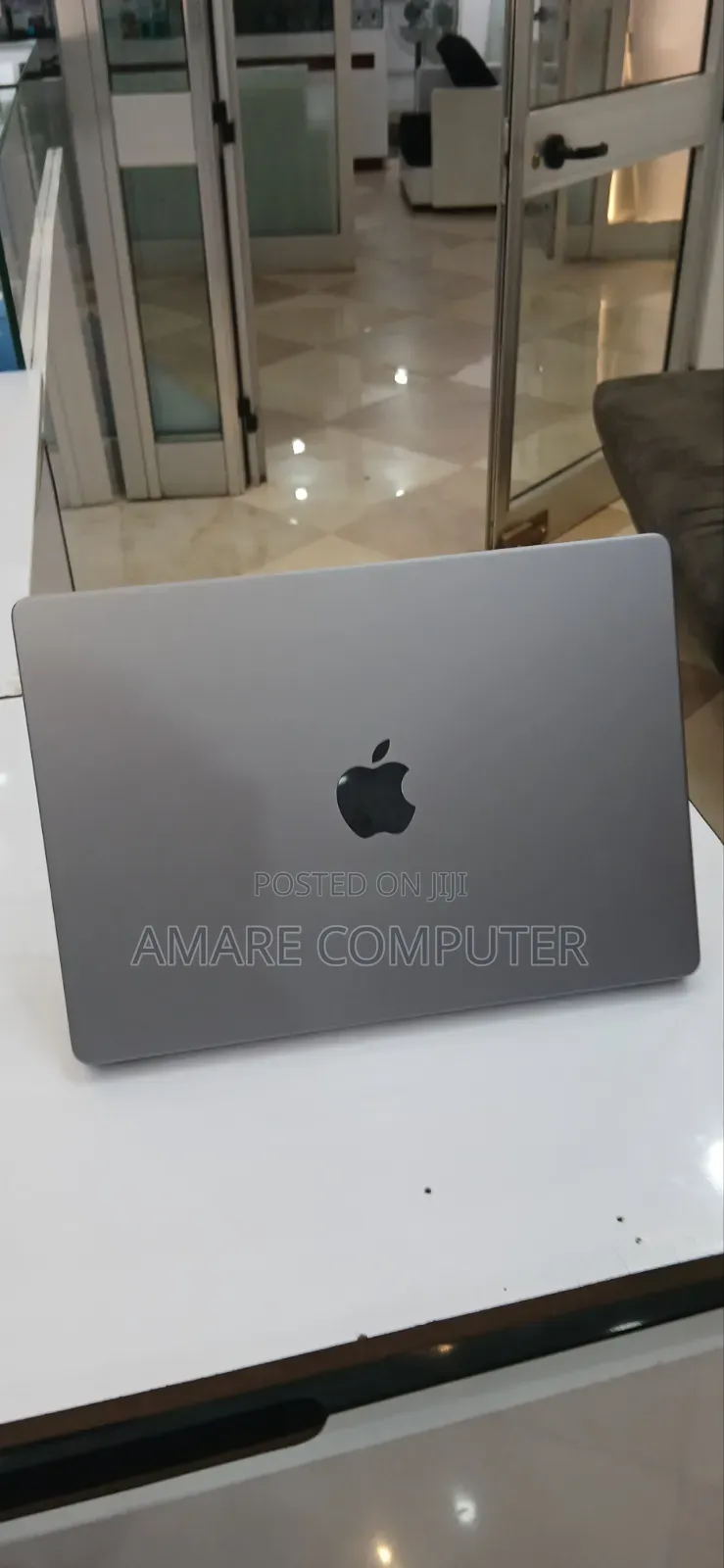 New Laptop Apple MacBook Pro M1 16GB Apple M1 Pro SSD 512GB