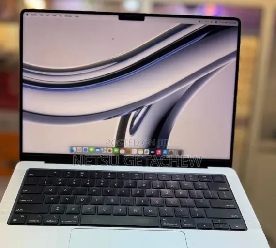 New Laptop Apple MacBook Pro M1 16GB Apple M1 Pro SSD 512GB