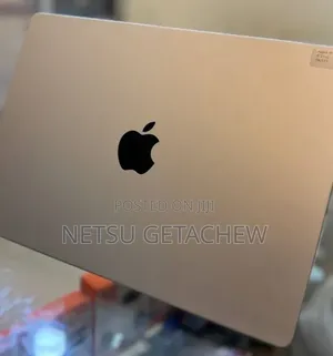 New Laptop Apple MacBook Pro M1 16GB Apple M1 Pro SSD 512GB