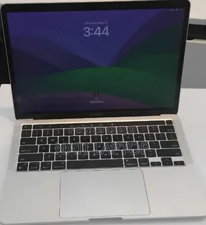 New Laptop Apple MacBook Pro M1 16GB Apple M1 Pro SSD 256GB