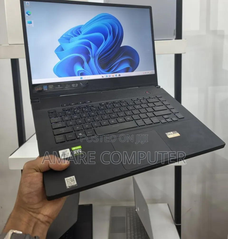 New Laptop Asus ROG Zephyrus G15 16GB Intel Core i7 SSD 1T