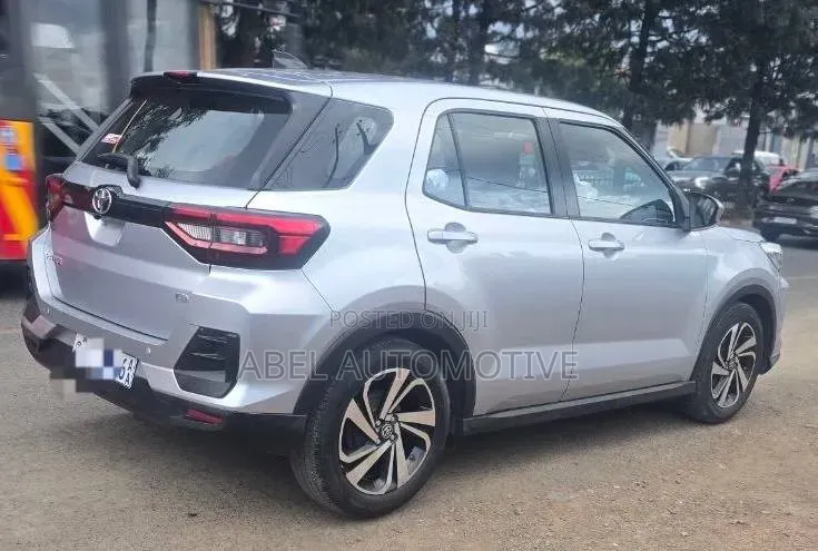 Toyota Raize 1.0 AWD 2022 Silver