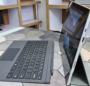 New Laptop Microsoft Surface Pro 7+ 16GB Intel Core i7 SSD 512GB