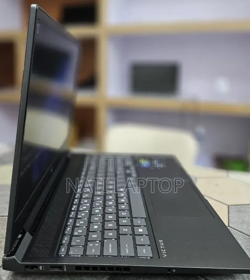 New Laptop HP Victus 16 16GB Intel Core i7 SSD 1T