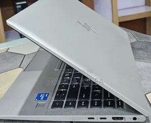 New Laptop HP EliteBook 840 G8 16GB Intel Core i5 SSD 512GB