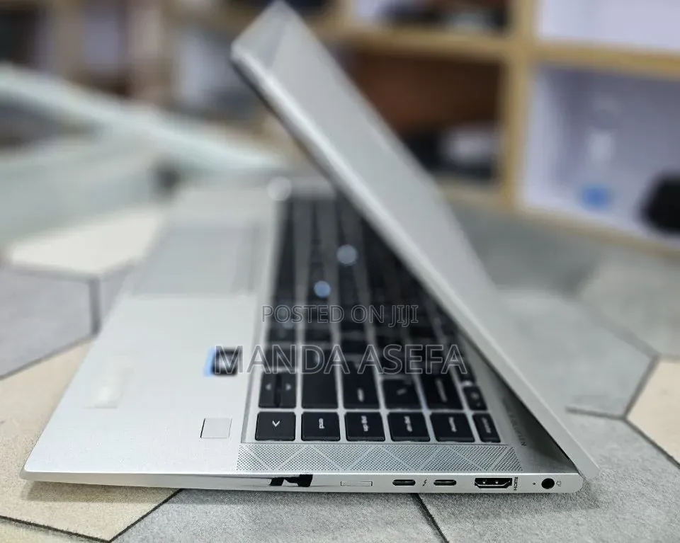 New Laptop HP EliteBook 840 G8 16GB Intel Core i7 SSD 512GB