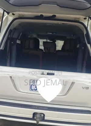 Toyota Land Cruiser 2020 White