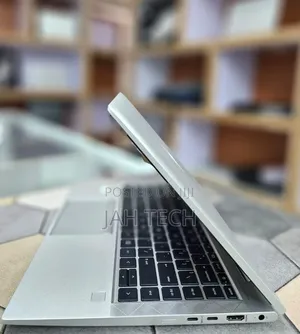 New Laptop HP EliteBook 845 G8 16GB AMD Ryzen 5 SSD 512GB