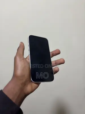 New Apple iPhone 16 128 GB White