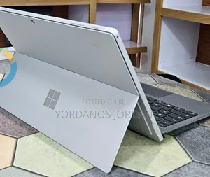 New Laptop Microsoft Surface Pro 7+ 16GB Intel Core i7 SSD 512GB