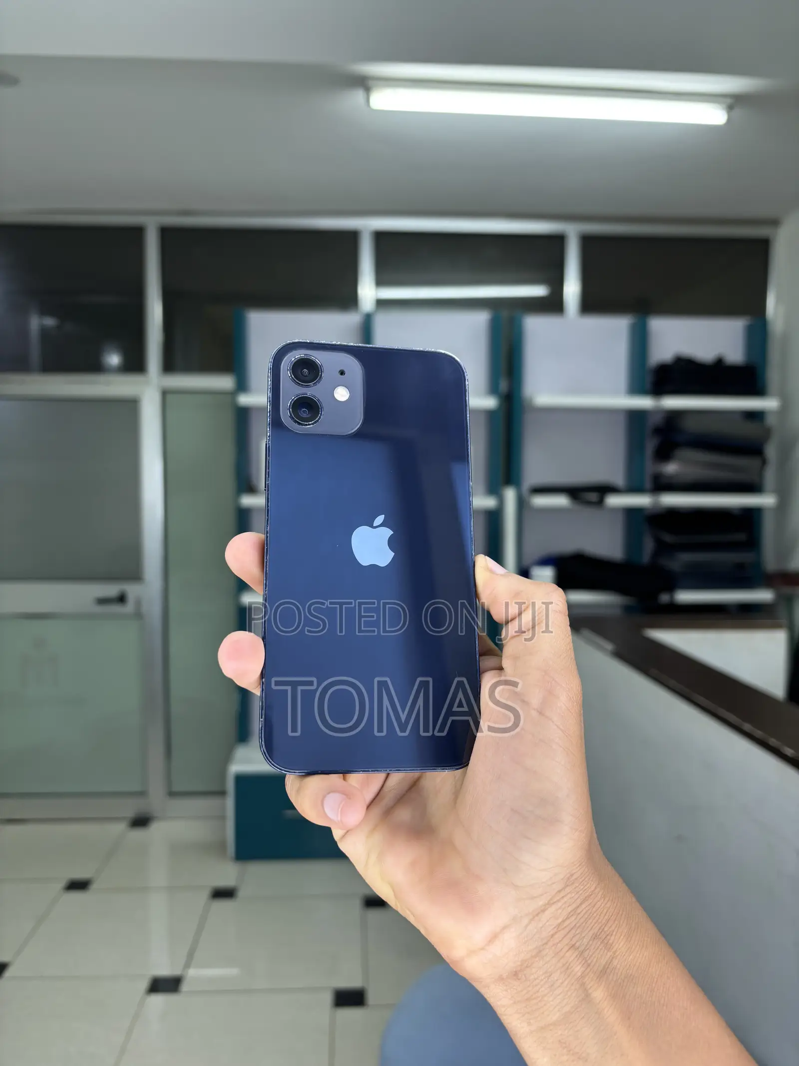 Apple iPhone 12 64 GB Black