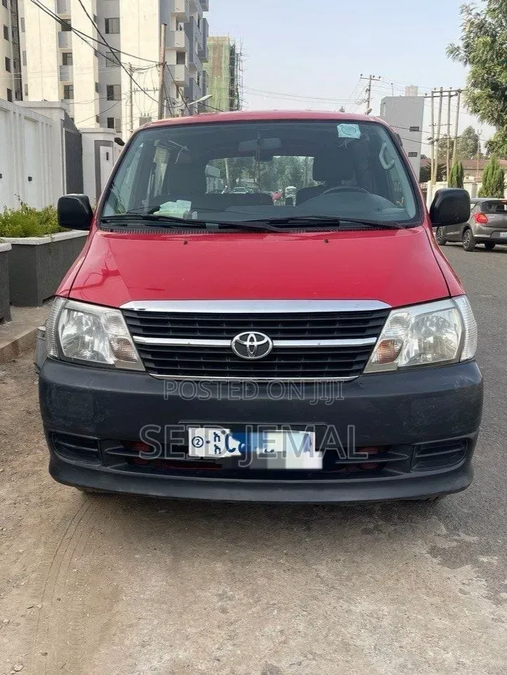 Toyota HiAce 2011 Red