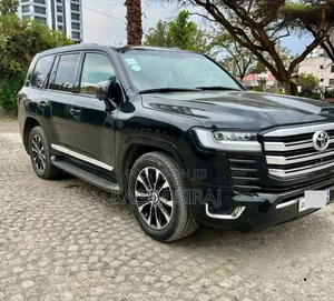Toyota Land Cruiser 4.5 V8 GX-R 2012 Black