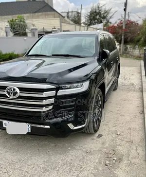 Toyota Land Cruiser 4.5 V8 GX-R 2012 Black