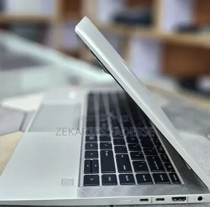 New Laptop HP EliteBook 845 G8 16GB AMD Ryzen 5 SSD 512GB