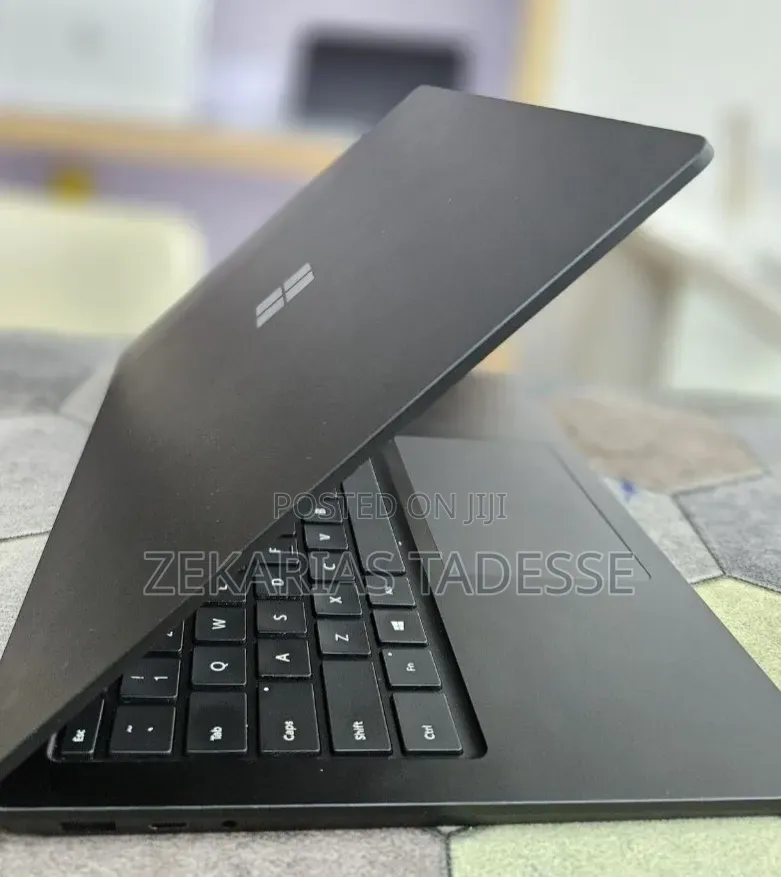 New Laptop Microsoft Surface Laptop 4 16GB Intel Core i7 SSD 512GB
