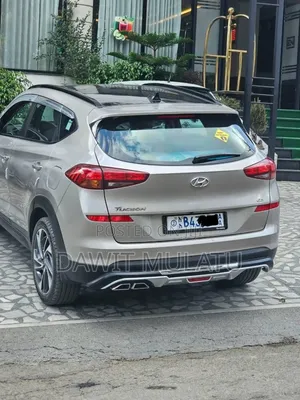 Hyundai Tucson 2018 Gold