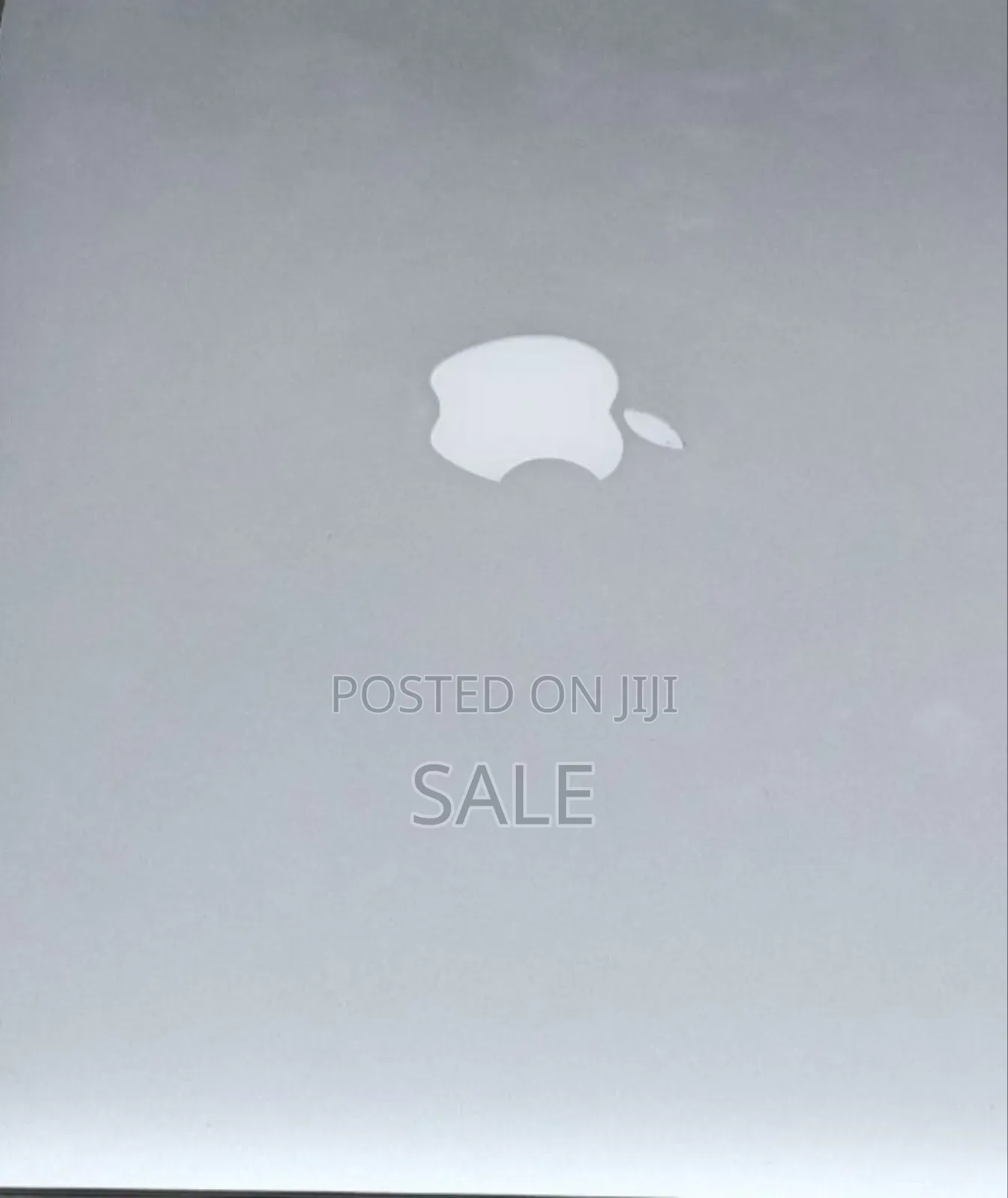 New Laptop Apple MacBook Pro 2015 8GB Intel Core i5 SSD 256GB