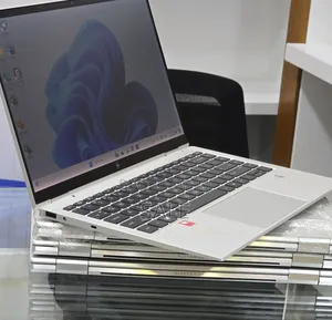 New Laptop HP EliteBook x360 1040 G7 16GB Intel Core i7 SSD 512GB
