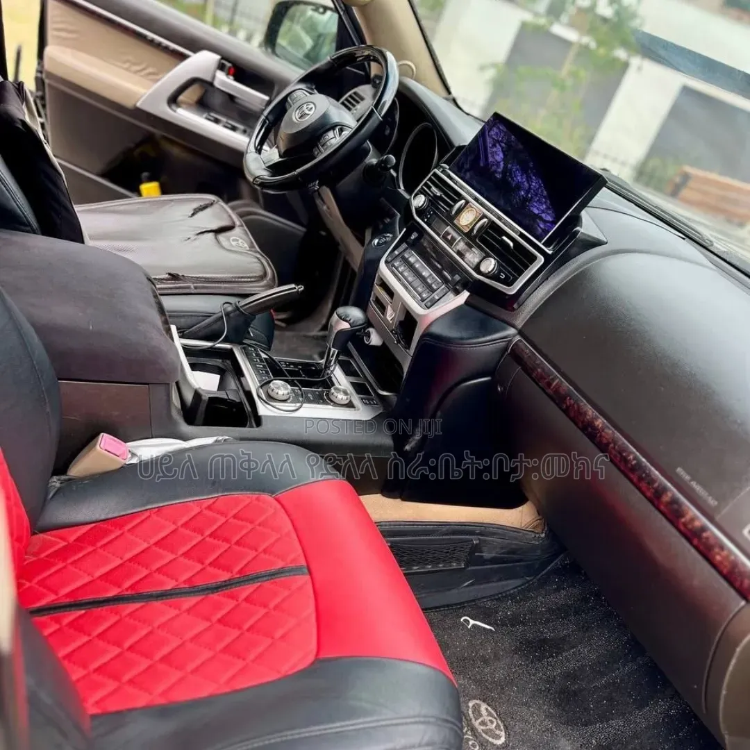 Toyota Land Cruiser 2012 Matt Black