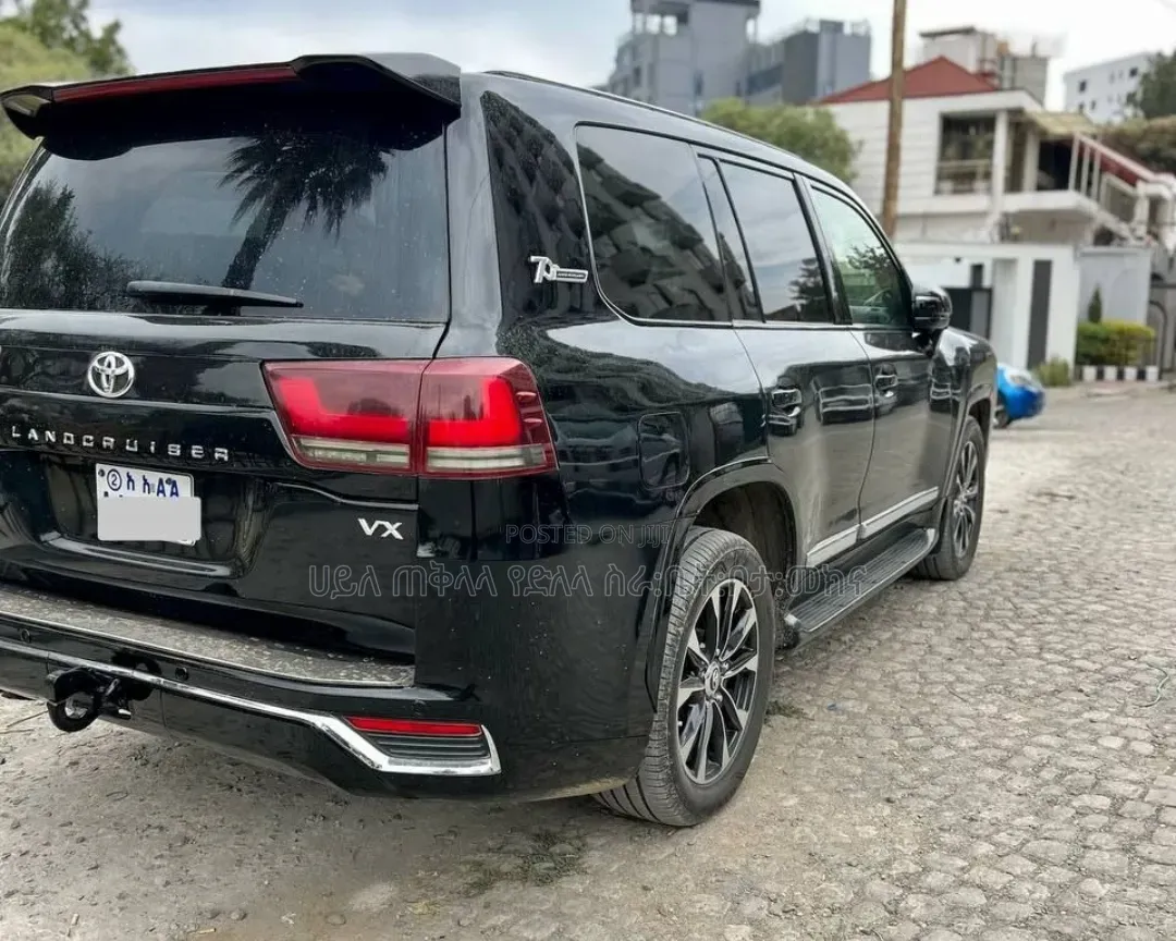 Toyota Land Cruiser 2012 Matt Black
