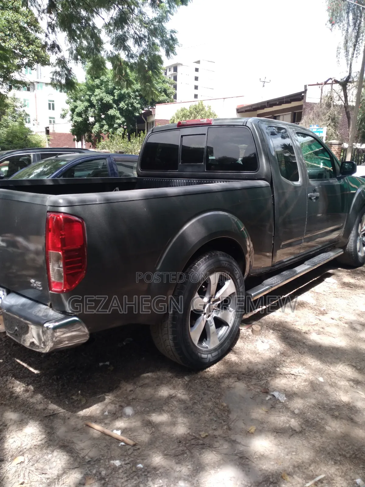 Nissan Frontier 2006 Gray