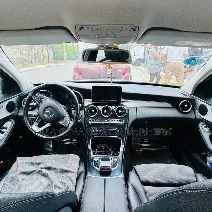 Mercedes-Benz C180 2010 Silver