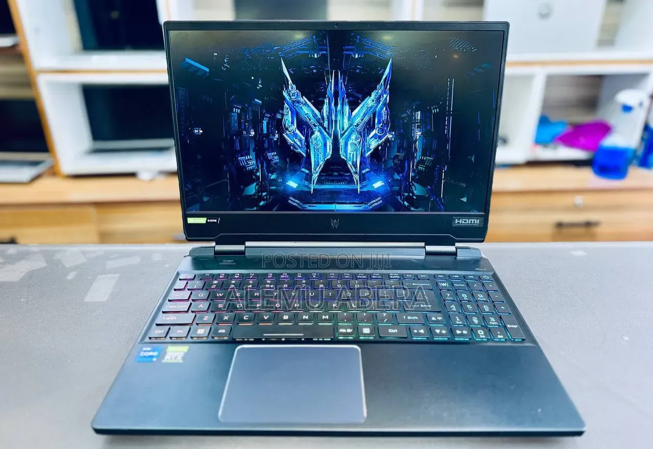 New Laptop Acer Predator Helios 300 16GB Intel Core i9 SSD 512GB