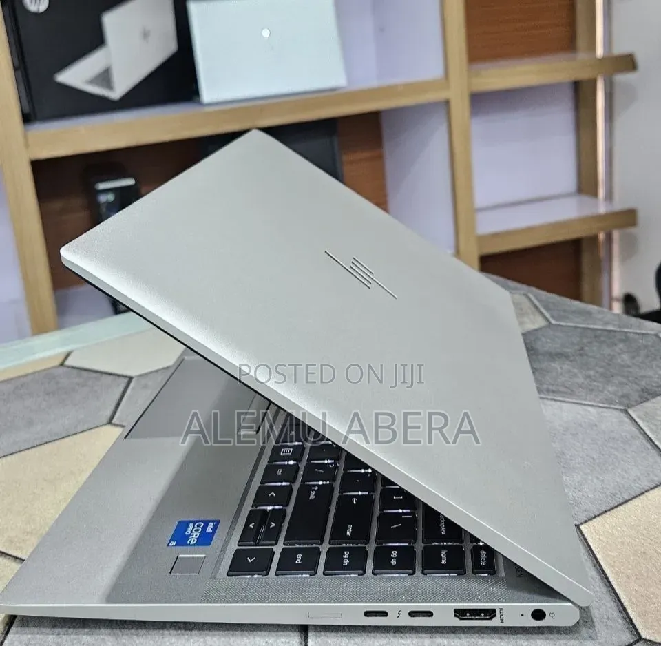 New Laptop HP EliteBook 840 G8 16GB Intel Core i5 SSD 512GB