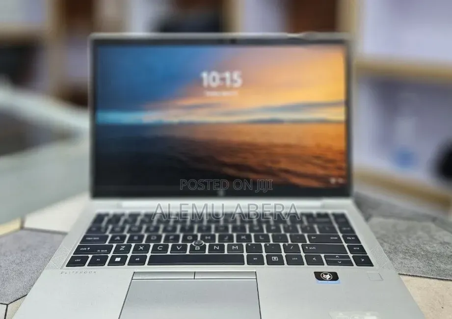 New Laptop HP EliteBook 840 G8 16GB Intel Core i5 SSD 512GB
