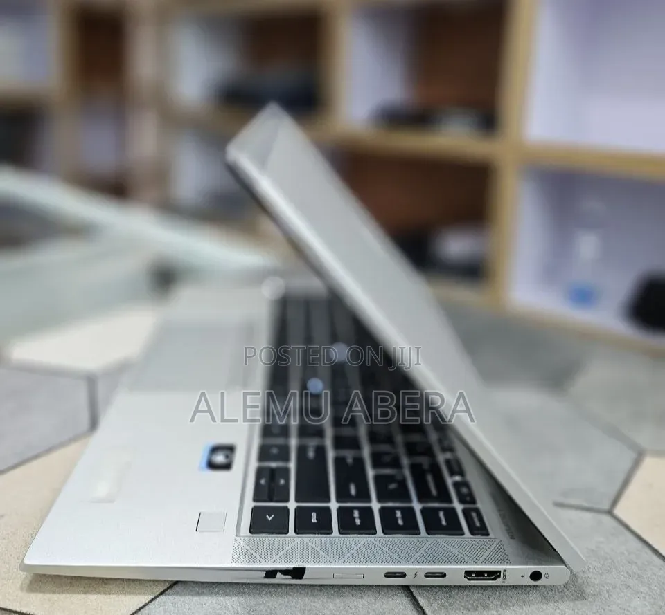 New Laptop HP EliteBook 840 G8 16GB Intel Core i7 SSD 512GB