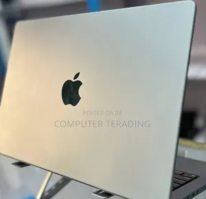 New Laptop Apple MacBook Pro M1 16GB Apple M1 Pro SSD 512GB