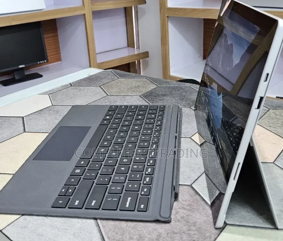 New Laptop Microsoft Surface Pro 7+ 16GB Intel Core i7 SSD 512GB