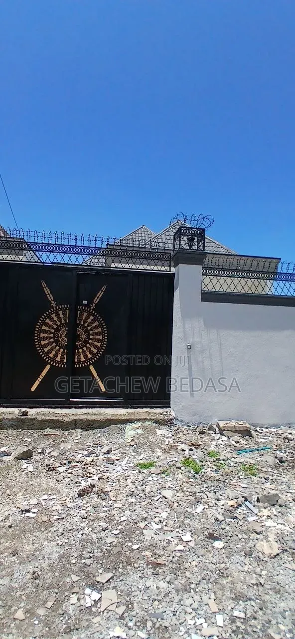 Furnished 6bdrm House in Oromia-Finfinne for sale