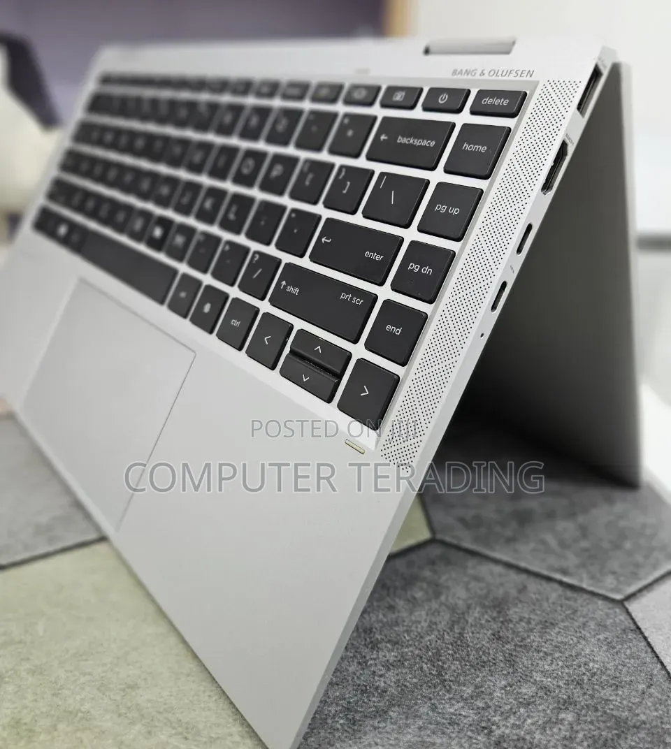 New Laptop HP EliteBook x360 1040 G7 16GB Intel Core i7 SSD 512GB