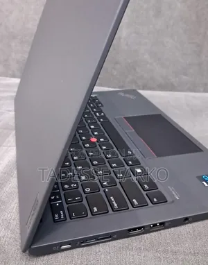 New Laptop Lenovo ThinkPad T14s G4 16GB Intel Core i5 SSD 512GB