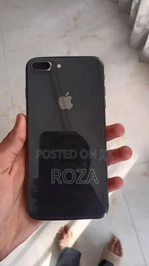 Apple iPhone 8 Plus 64 GB Black