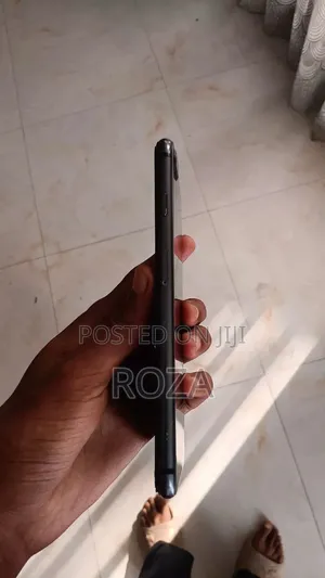 Apple iPhone 8 Plus 64 GB Black