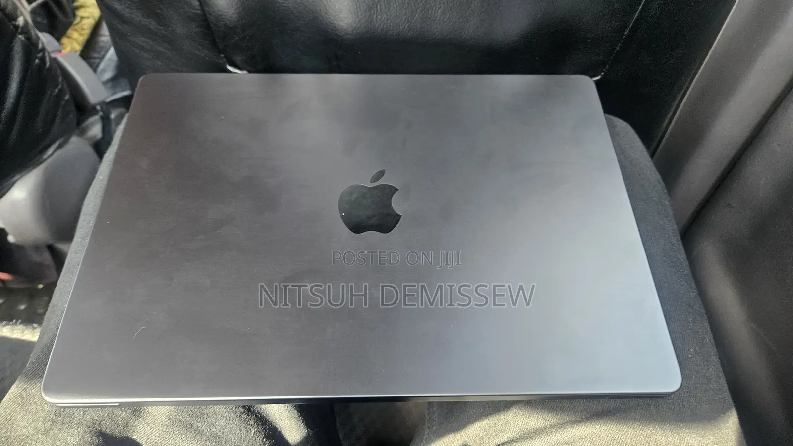 New Laptop Apple MacBook Pro 2025 M5 14-inch 24GB Apple M5 Pro SSD 1T